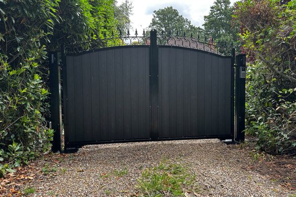 Black Composite Gate